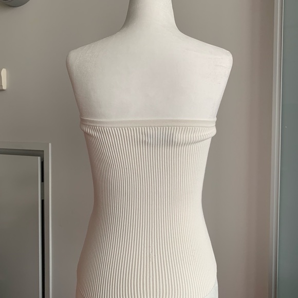 Babaton strapless white top - Picture 3 of 3